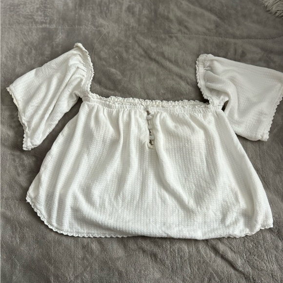 O'Neill White Smocked Short Sleeve Blouse - Picture 10 of 11